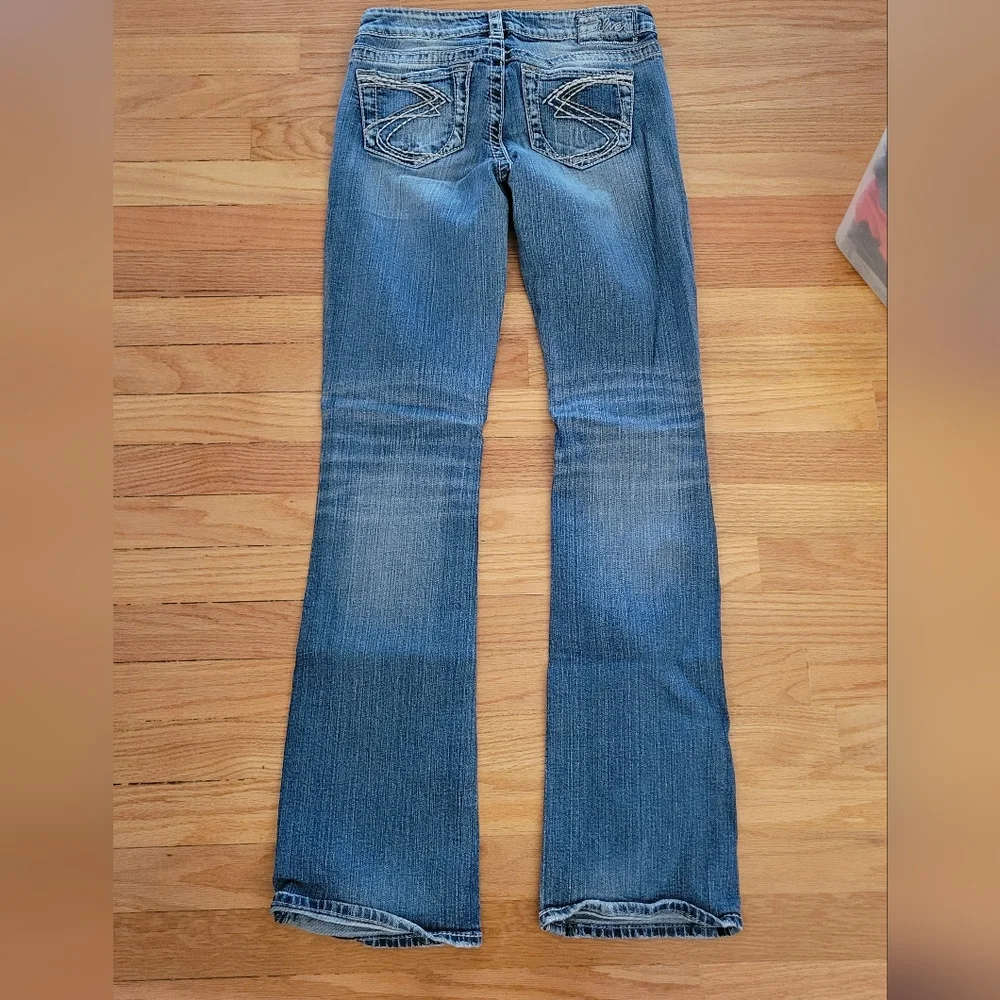 Silver Jeans - Picture 4 of 4